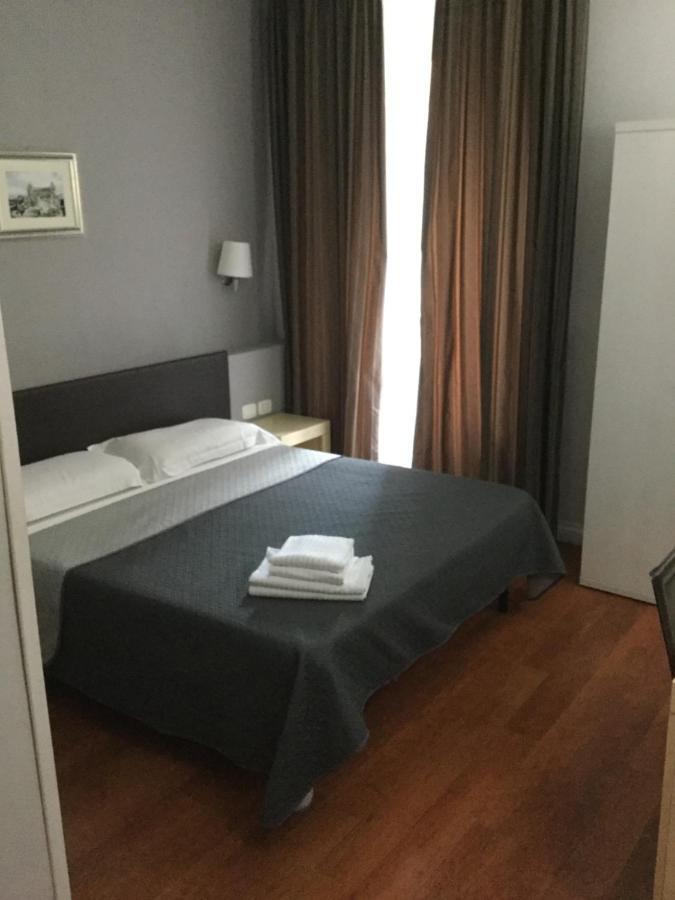 Elle Cavour Guest House Rome Exterior photo