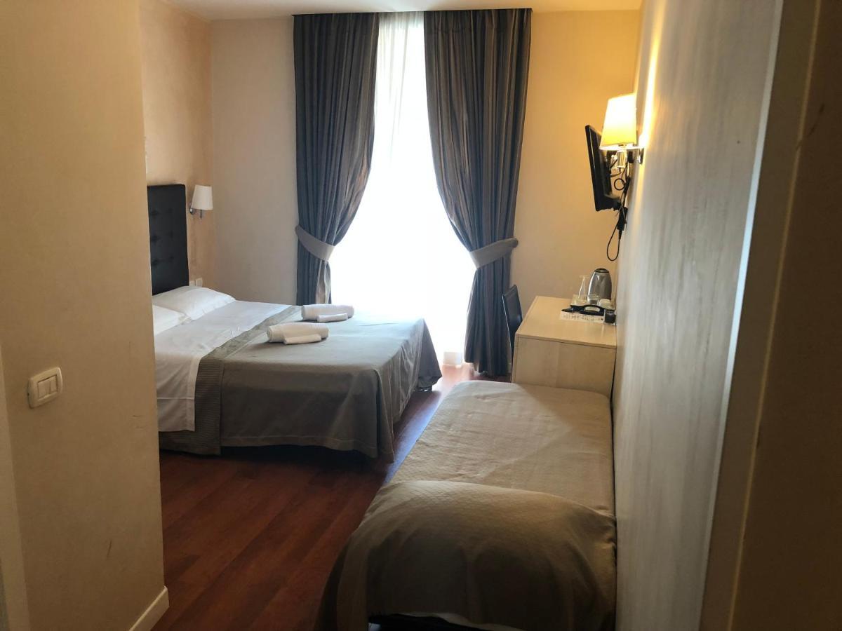 Elle Cavour Guest House Rome Exterior photo